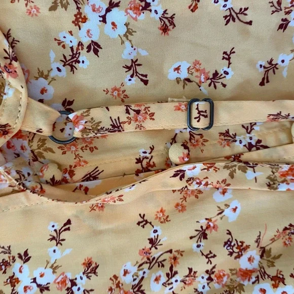 NWT old navy top - Picture 2 of 4